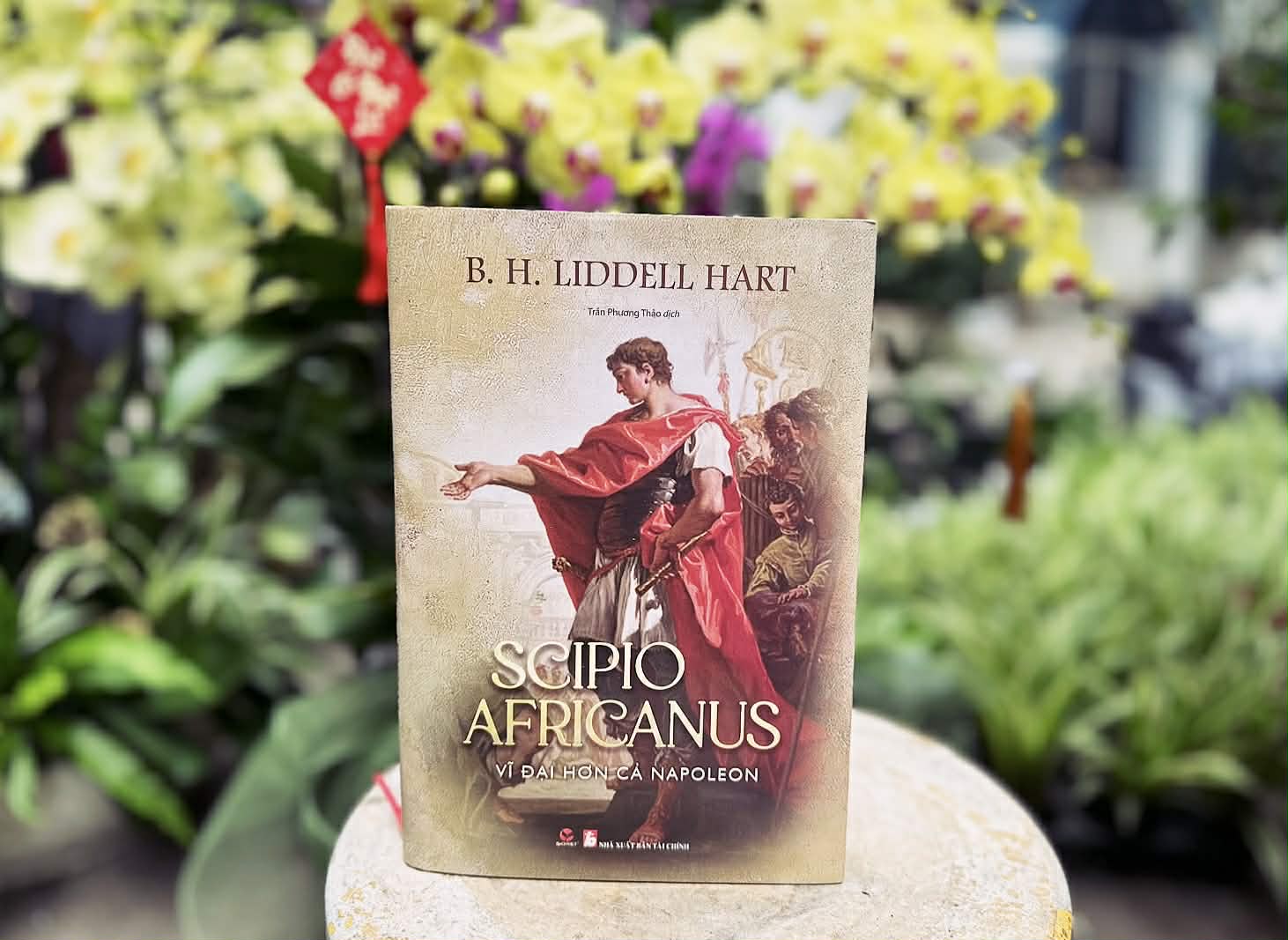The book about military genius - "Scipio Africanus: Greater Than Napoleon". Photo: Thu Hang
