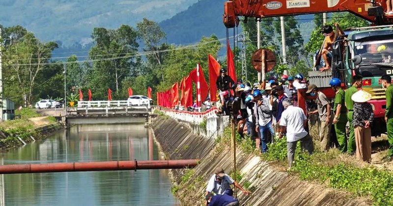 Tai nạn giao thông Gia Lai: Nguyên nhân ban đầu vụ xe lao xuống kênh khiến 2 người tử vong
