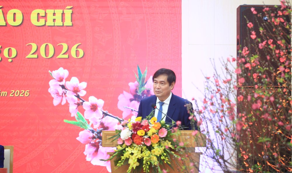 Mr. Phan Xuan Thuy - Deputy Head of the Central Propaganda and Mass Mobilization Commission - emphasized the requirement that the press must be the force to open the way - lead the way - keep the way for positive information flow. Photo: Tran Vuong