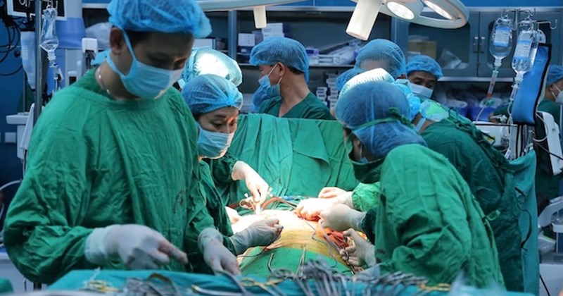 Ghép phổi thành công, cứu bệnh nhân rạng sáng mùng 7 Tết
