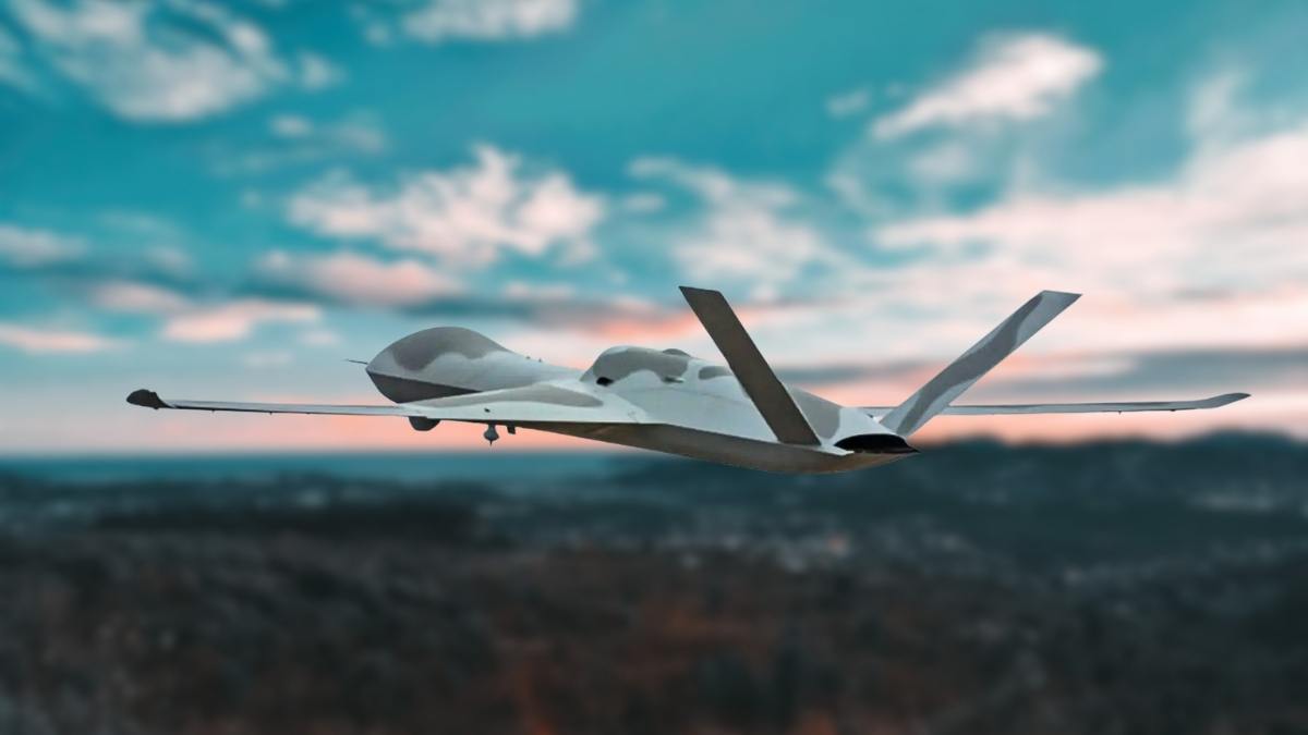 Self-propelled unmanned aerial vehicles coordinate with F-22 for the first time