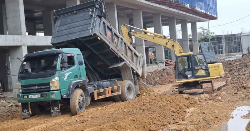 Hà Tĩnh: Nhiều công trình xây dựng rộn ràng trở lại sau Tết