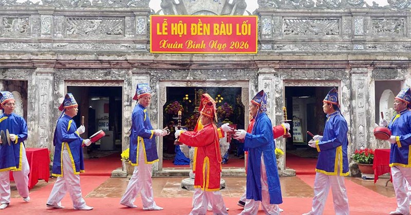 Cửa Lò tổ chức Lễ hội Đền Bà Lụa với nhiều hoạt động văn hóa