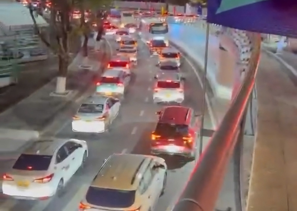 ETC system error causes congestion at Da Nang airport. Photo: Hien Chi