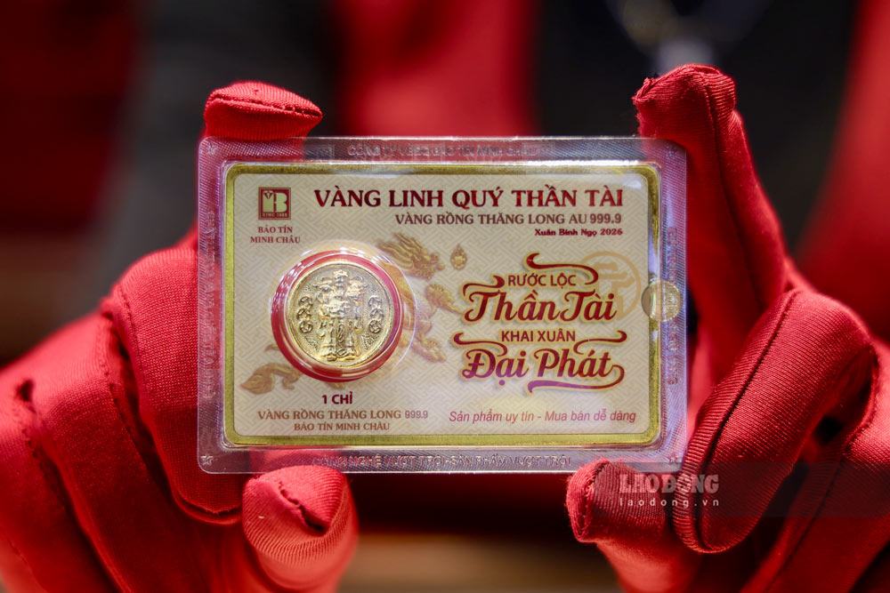 Với định lượng 1 chỉ, vỉ vàng Linh giáp, Linh quý Thần Tài mang ý nghĩa cầu tài, giữ lộc, bình an và hanh thông trong công việc, kinh doanh, phù hợp với túi tiền của nhiều người.