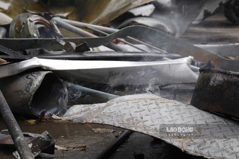 Hiện trường vụ tai nạn tại nhà máy phốt pho. Ảnh: Đinh Đại 