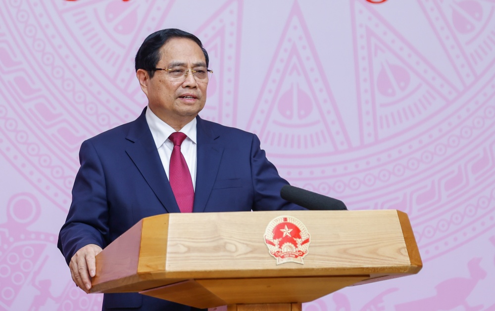 Prime Minister Pham Minh Chinh requested to streamline and improve the health system, ensuring linkages between professional levels. Photo: VGP