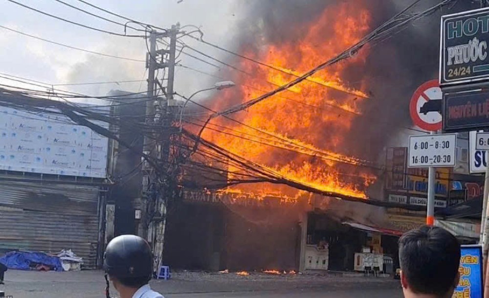 Vụ hỏa hoạn xảy ra vào khoảng 15h23 ngày 24.2. Ảnh: Minh Tâm