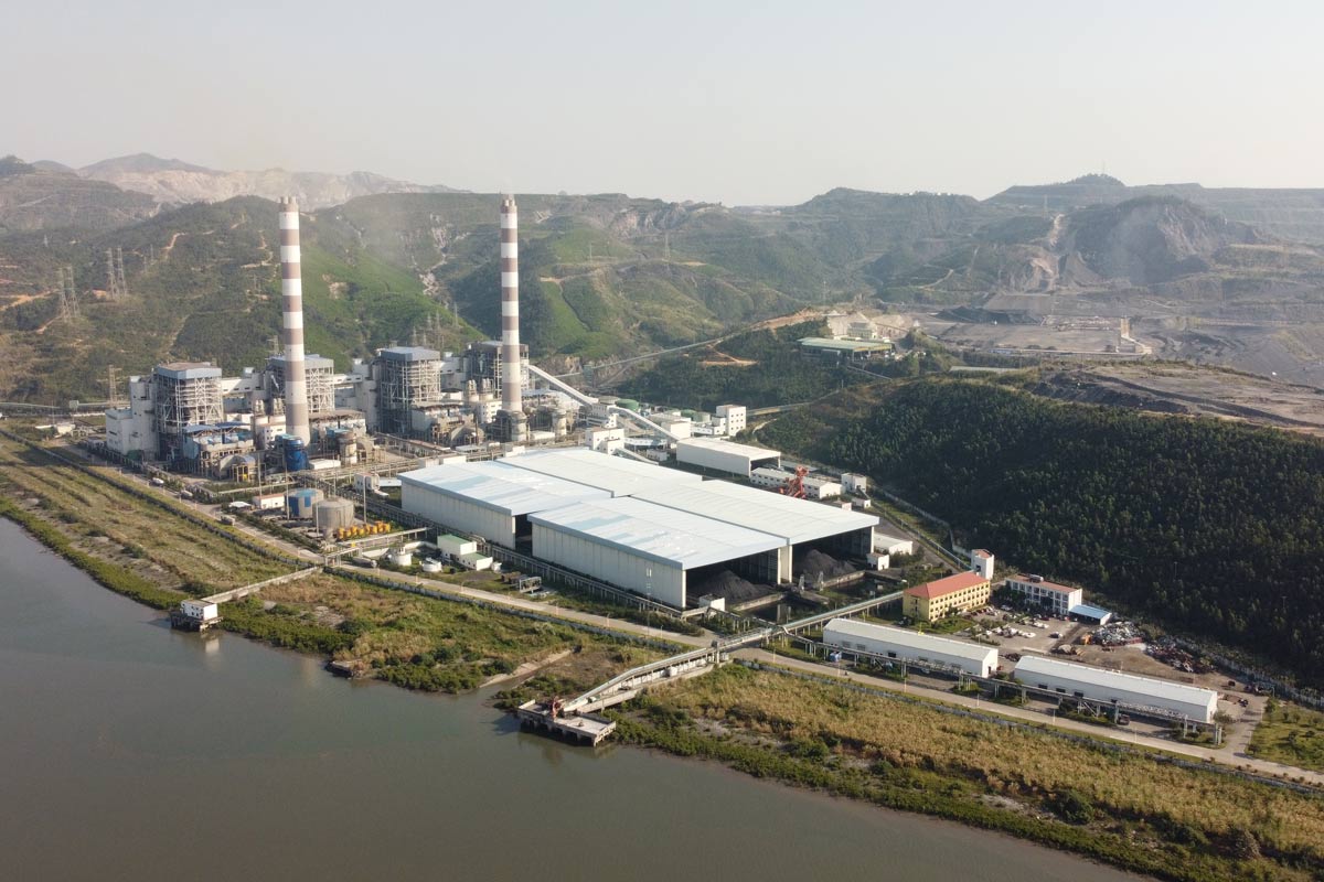 Công ty Cổ phần Nhiệt điện Quảng Ninh công bố thông tin liên quan đến việc một lãnh đạo doanh nghiệp bị cơ quan điều tra khởi tố, tạm giam. Ảnh: Đoàn Hưng