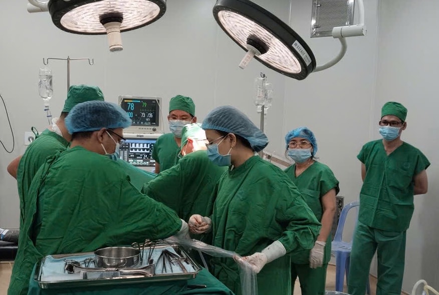 Trong các vụ tai nạn nhập viện cấp cứu tại Bệnh viện II Lâm Đồng dịp Tết, có nhiều vụ người điều khiển phương tiện tự té ngã do sử dụng rượu, bia. Ảnh: Trung Hiếu 