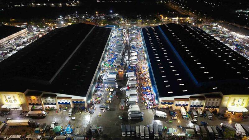 Hoạt động giao thương tại Chợ Bình Điền nhộn nhịp hơn thường lệ trước ngày Thần Tài.