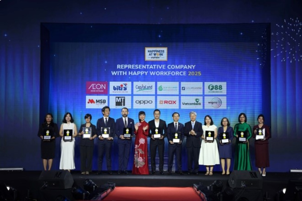The ranking of the top 100 best places to work in Vietnam in 2025 expands to businesses with happy human resources. Photo: Thuy Linh