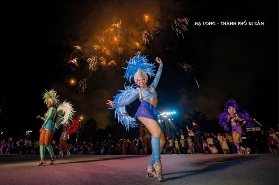 A performance in the opening program of Ha Long Carnival in previous years. Photo: Nguyen Hung