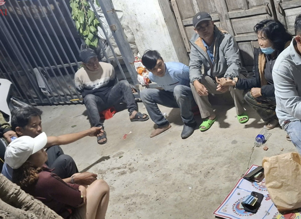 Công an tỉnh xử lý, phát hiện nhóm đối tượng đánh bạc dịp Tết. Ảnh: Công an 