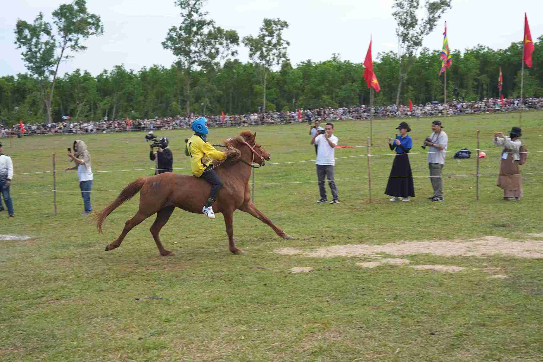 Sự kiện là một hoạt động hấp dẫn và gắn với bản sắc văn hóa địa phương. Ảnh: Tường Minh