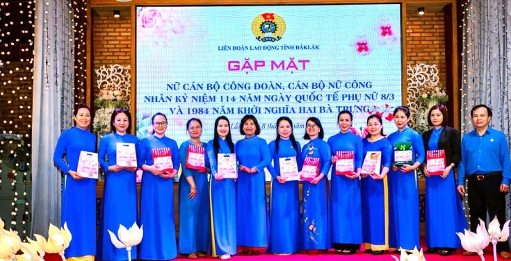 In recent years, trade union levels in Dak Lak province have often organized meaningful activities on International Women's Day 8. 3. Photo: Long Du