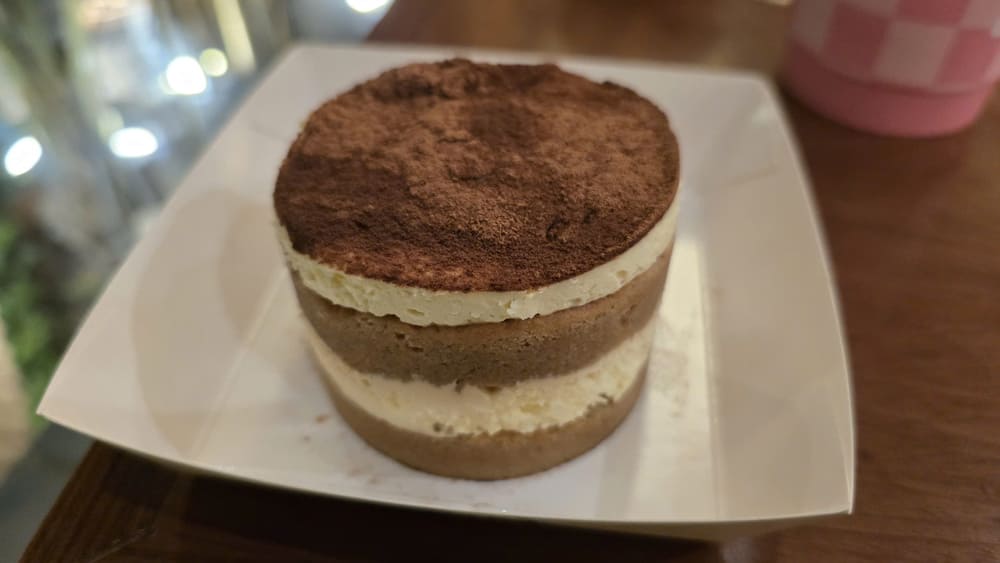 愛する人に贈るおいしいティラミスケーキを作る 8. 3. 写真:トゥアン・ダット