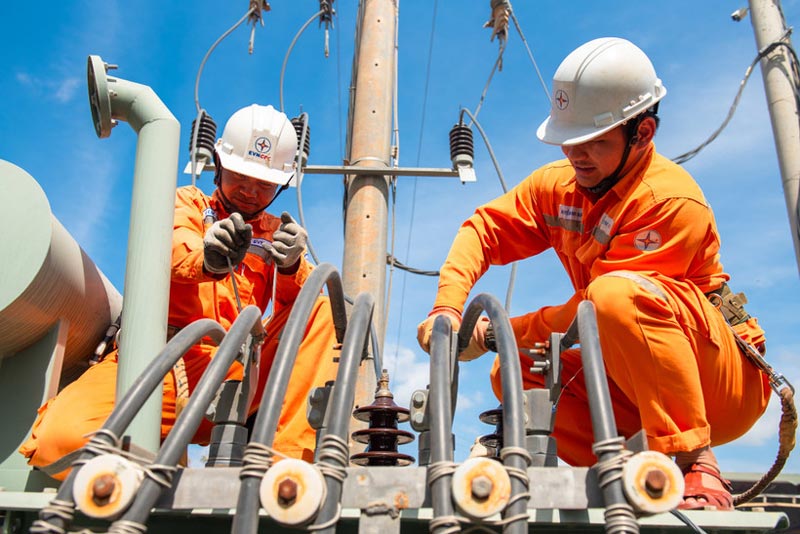 Resolution 79 paves the way for SOEs such as EVN to promote their leading role and market creation. Photo: EVN