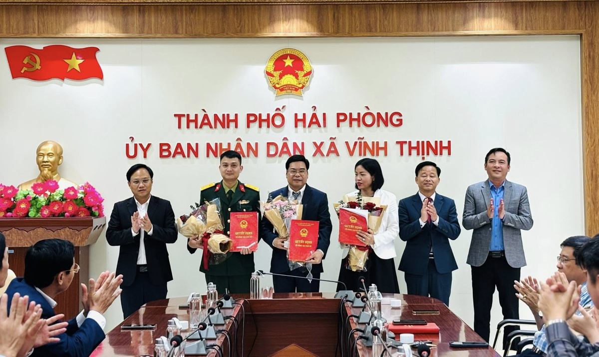 Vinh Thinh commune announces decisions to appoint officials. Photo: Vinh Thinh commune e-Portal