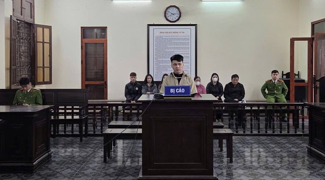 Mang ma túy đến nghĩa trang để sử dụng, nam thanh niên Hải Phòng lĩnh án