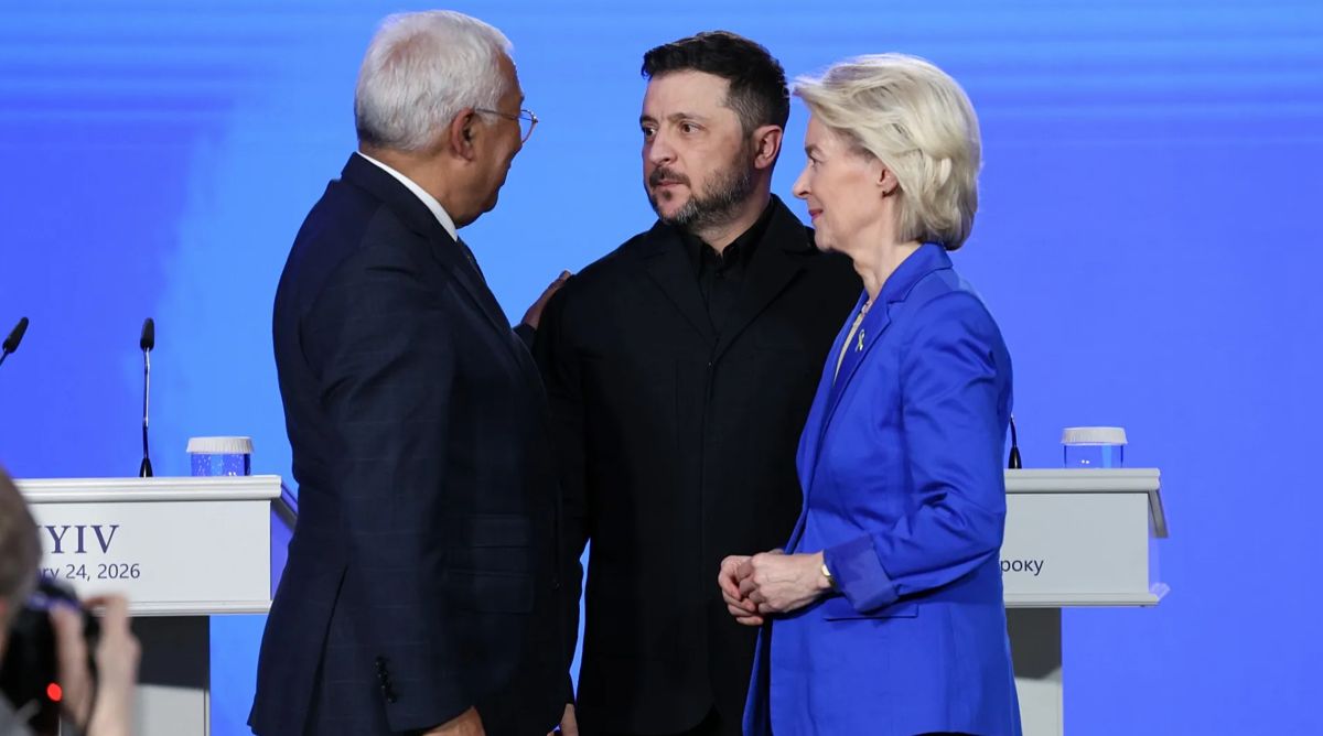 Tổng thống Ukraina Volodymyr Zelensky tiếp Chủ tịch Ủy ban châu Âu Ursula von der Leyen (phải) và Chủ tịch Hội đồng châu Âu Antonio Costa thăm Kiev ngày 24.2.2026. Ảnh: EU