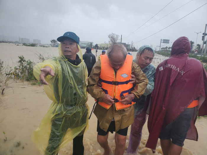 People in flood and landslide areas in Gia Lai need to be relocated to new safe resettlement areas. Photo: Thanh Tuan