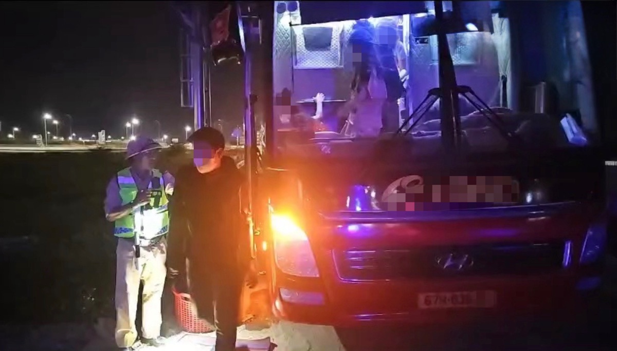 The chain collision occurred on the Phan Thiet - Dau Giay highway. Photo: Pham Duy