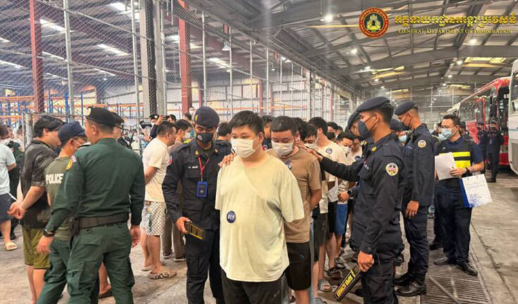 Cambodia deports online fraud suspects. Photo: Cambodian Immigration Department