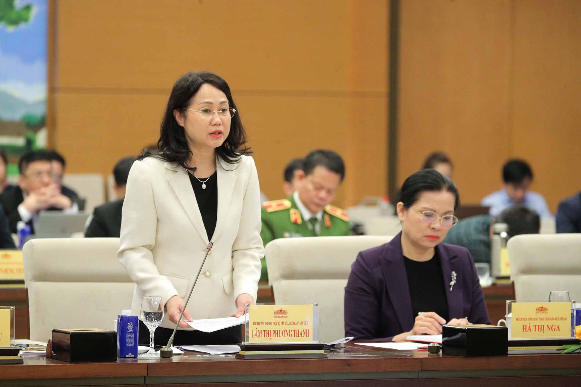 Standing Deputy Minister of Culture, Sports and Tourism Lam Thi Phuong Thanh said that the Ministry has directed press agencies to fight and refute false and distorted information before and during the election. Photo: Ho Long