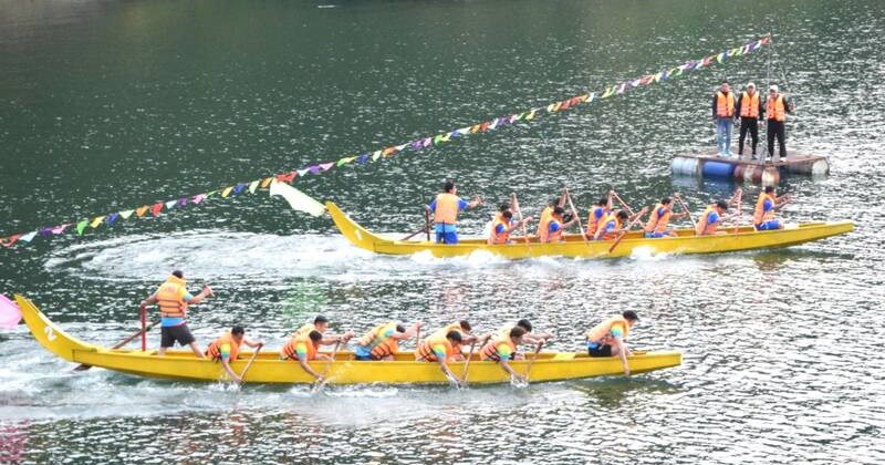 Sơn La: Lễ hội đua thuyền náo nhiệt trên hồ thủy điện