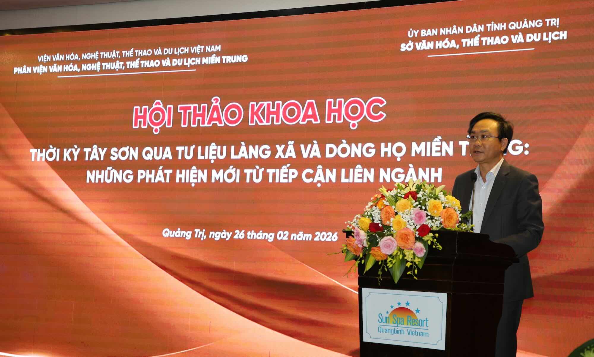 Phó Chủ tịch UBND tỉnh Quảng Trị Hoàng Xuân Tân phát biểu tại hội thảo. Ảnh: Công Sáng