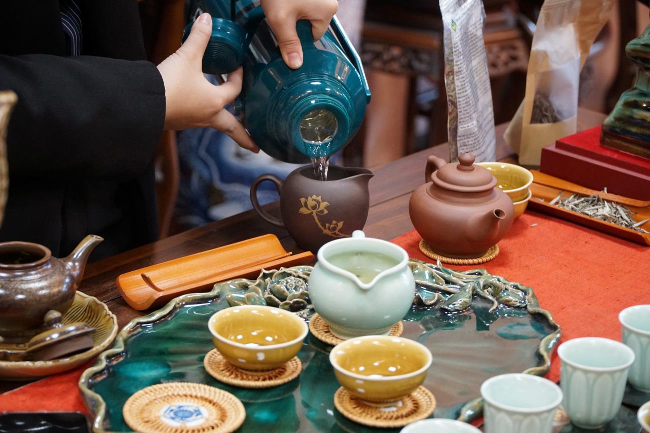 Adding black tea to the diet brings many health benefits. Photo: Thanh Thanh