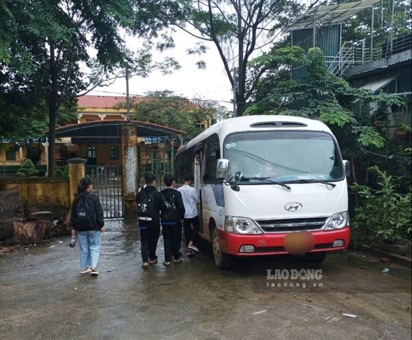 Hanoï et Hô Chi Minh-Ville sont en tête du pays en termes de nombre de voitures hors d'âge en 2025. Photo: Minh Chuyên