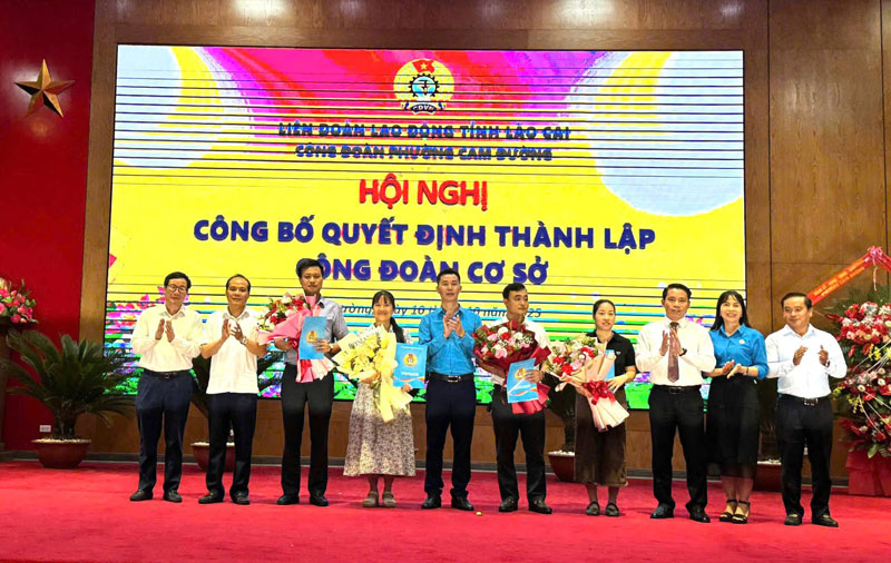 LĐLĐ tỉnh Lào Cai đẩy mạnh công tác thành lập công đoàn cơ sở. Ảnh: Huyền Thúy 