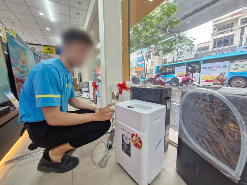 Dehumidifiers and air purifiers are being sought after by Hanoi residents in humid weather. Photo: Thu Giang