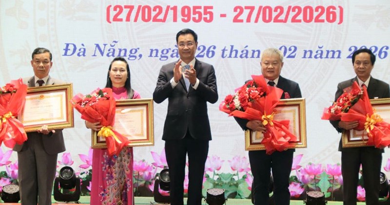 Bác sĩ coi giải "Bông Hoa Tỏa Sáng" là động lực phục vụ nhân dân