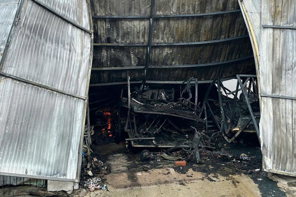 The parking garage fire caused property damage of about 20 million VND. Photo: Police