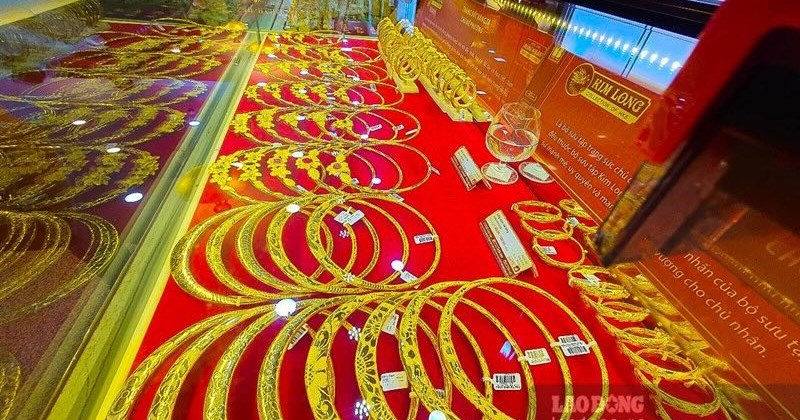 Giá vàng 27/2: Đi ngang, khó bứt phá