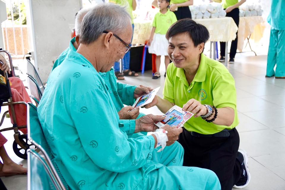 10 năm qua, Phòng Công tác xã hội, Bệnh viện Chợ Rẫy đã giúp đỡ 18.313 người bệnh có hoàn cảnh khó khăn, với hơn 119 tỷ đồng. Ảnh: BVCC