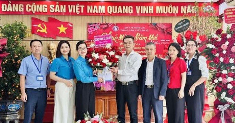 Công đoàn xã Tân Kỳ khuyến khích y bác sĩ tuyến cơ sở