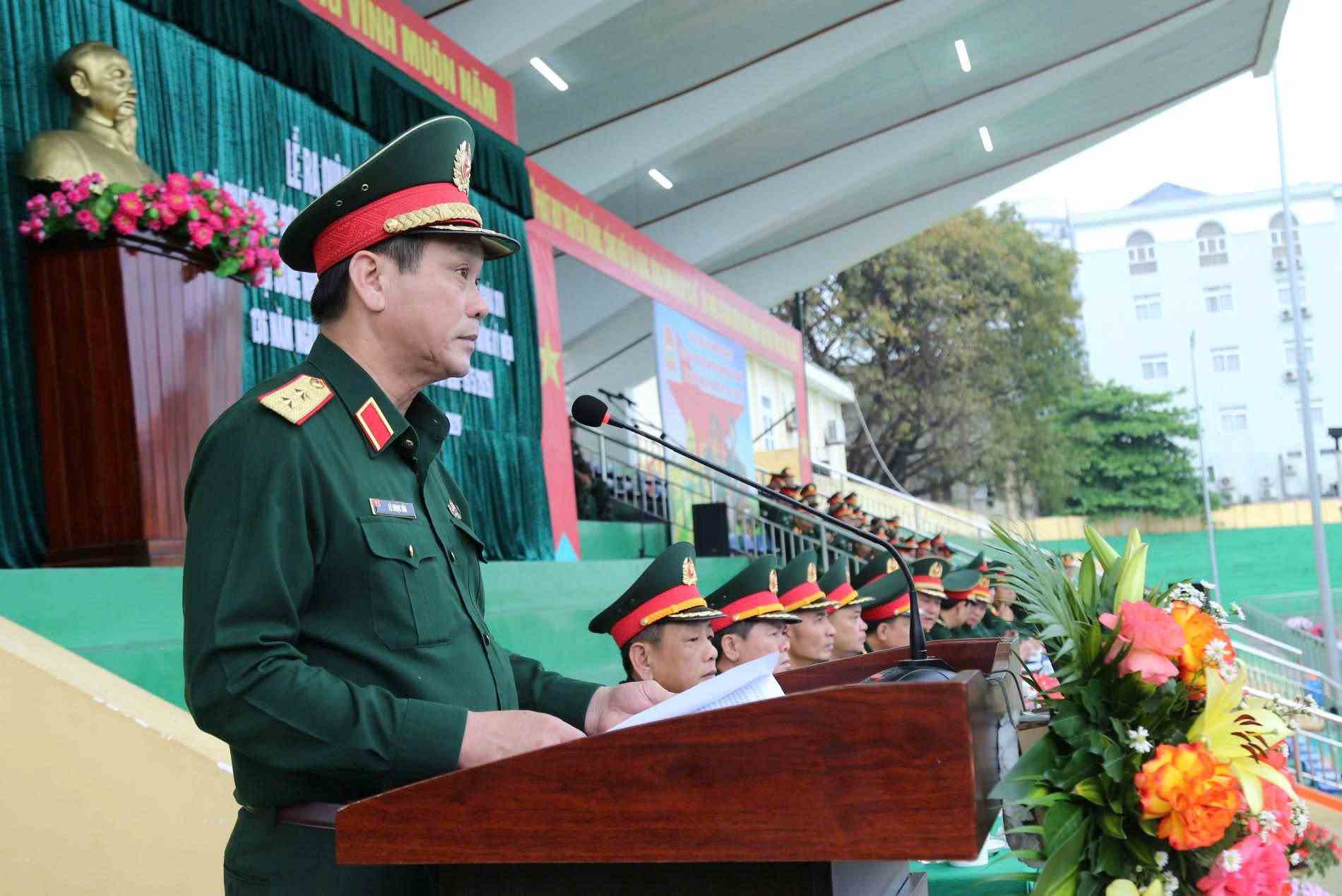 Lieutenant General Le Ngoc Hai - Member of the Party Central Committee, Commander of Military Region 5 speaks to direct at the launching ceremony. Photo: Le Tay