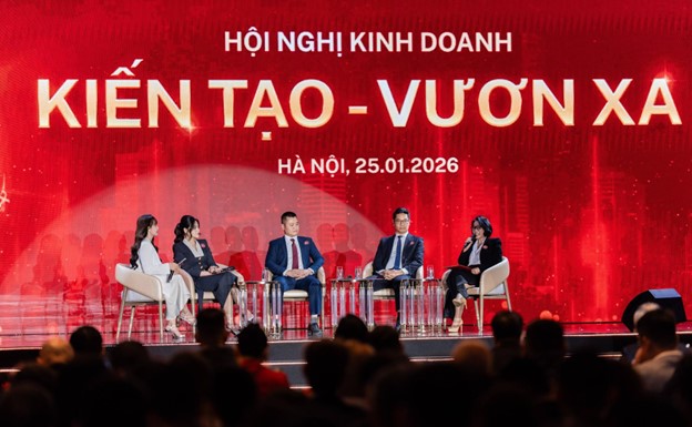 Lãnh đạo các đơn vị thành viên ROX Group thống nhất định hướng hợp lực hệ sinh thái tại HNKD 2026. Ảnh: ROX