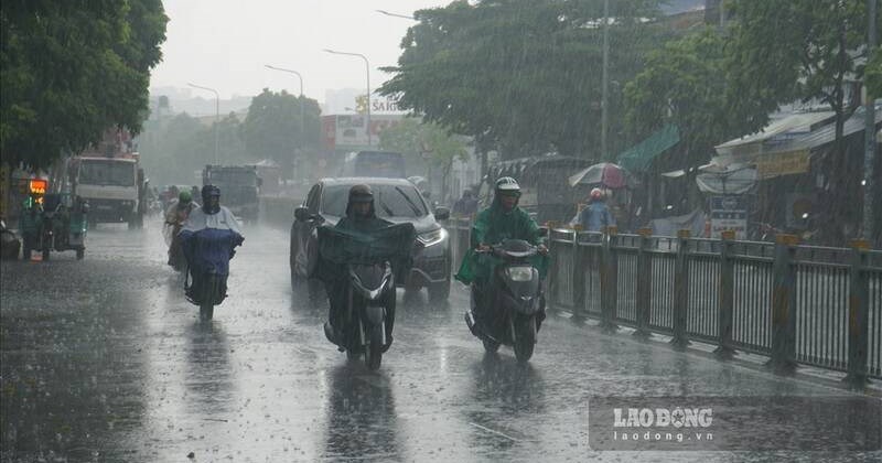 Mưa trái mùa diễn biến phức tạp tại các tỉnh phía Nam
