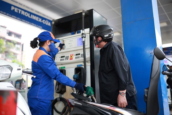 Gasoline and oil prices in the price adjustment session next week may increase simultaneously. Photo: Hai Nguyen