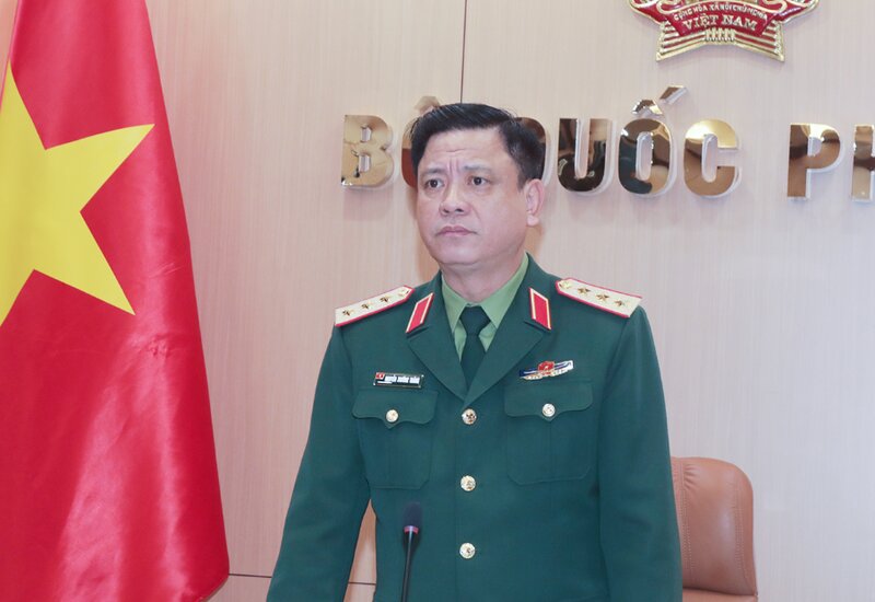 Senior Lieutenant General Nguyen Truong Thang - Member of the Party Central Committee, Deputy Minister of National Defense delivered a concluding remarks at the meeting on the preparation for organizing the 10th Vietnam - China Border Defense Friendship Exchange. Photo: Ministry of National Defense
