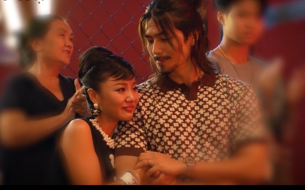 Tran Thanh exploits the story of marital conflict. Photo: Film crew.