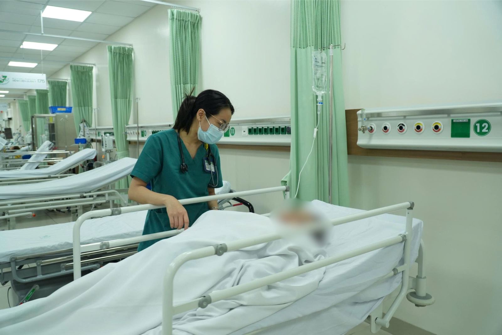Case of hospitalization suspected of food poisoning. Photo: Hospital provided