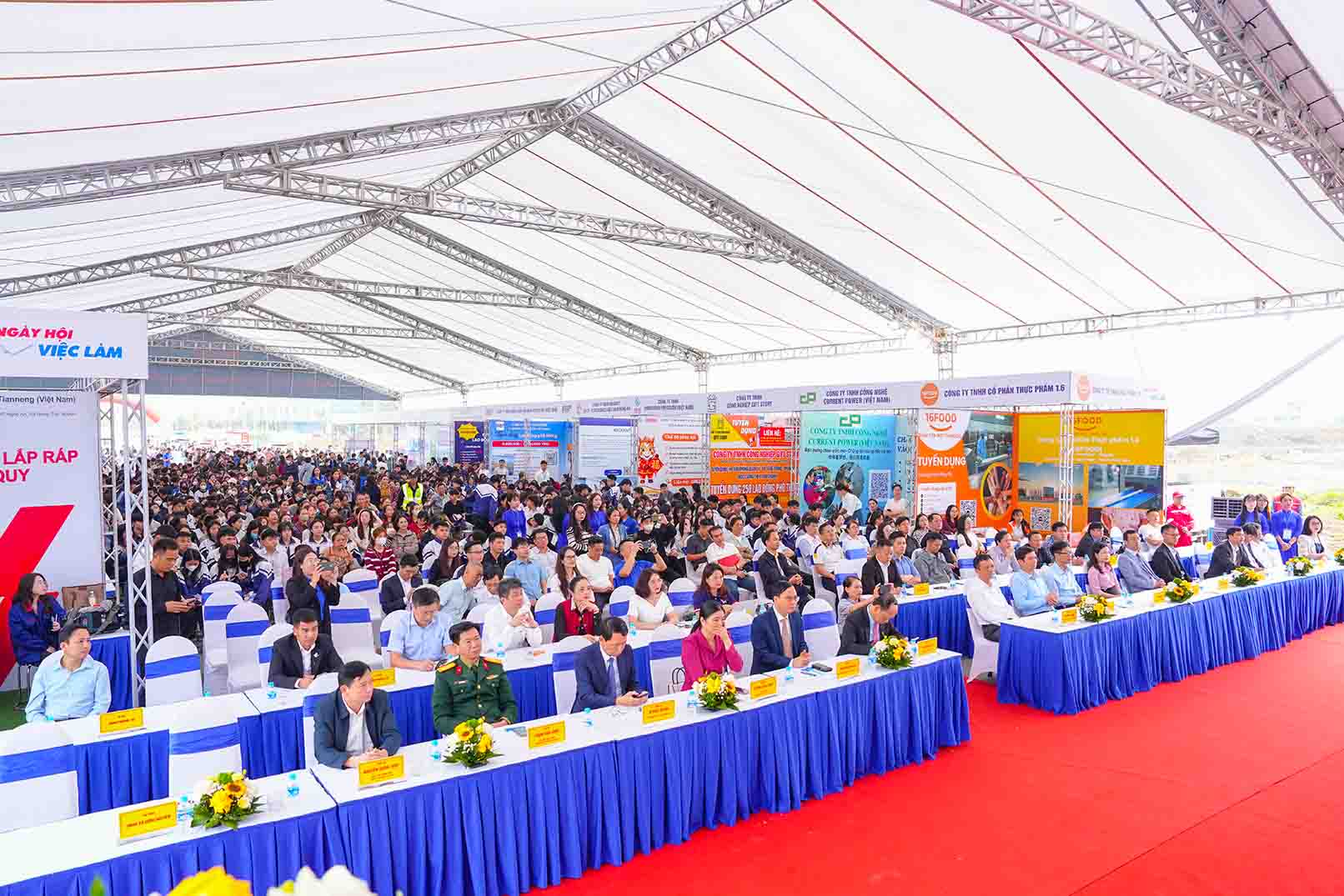 Quang cảnh chương trình. Ảnh: Duy Chương