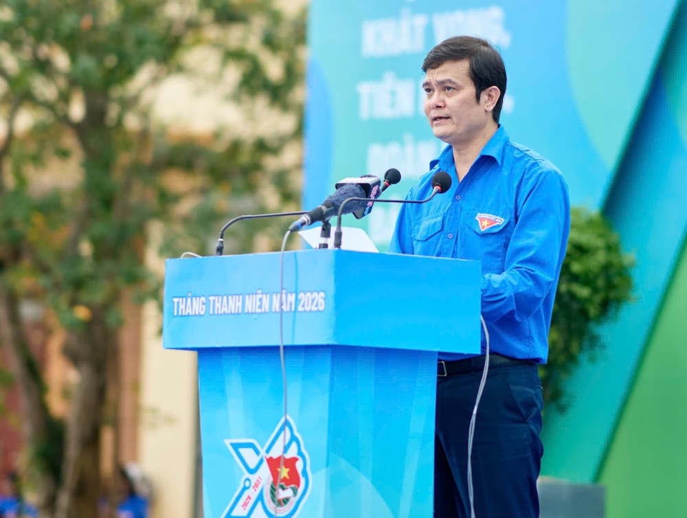 Ông Bùi Quang Huy - Bí thư Thứ nhất BCH Trung ương Đoàn phát động tại chương trình. Ảnh: Đình Thông