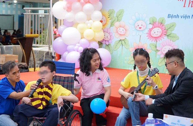 Many rare diseases have to be diagnosed for 7 years, treatment costs exceed affordability. Photo: Thanh Chan